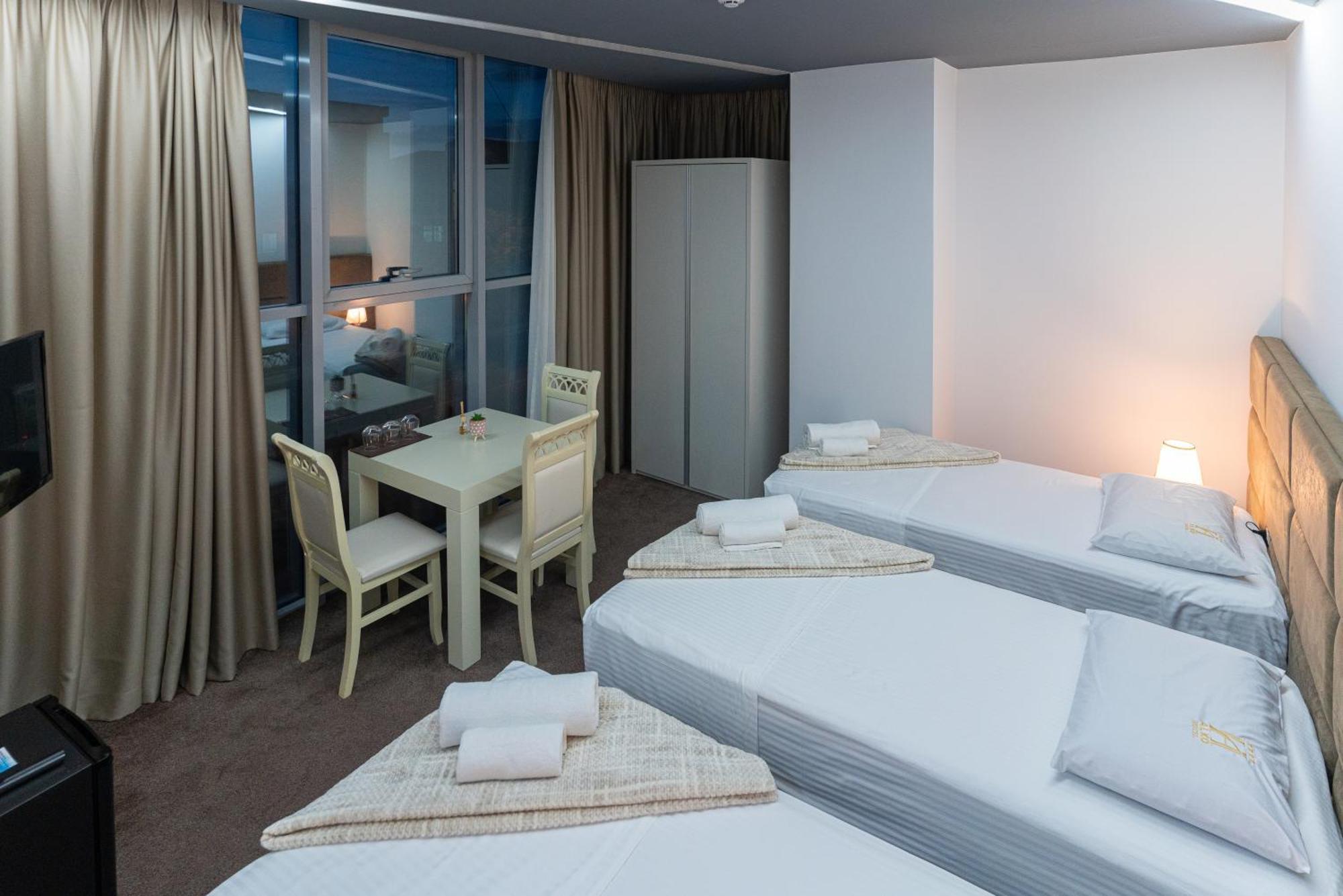 Alko Hotel Shkoder Exterior photo
