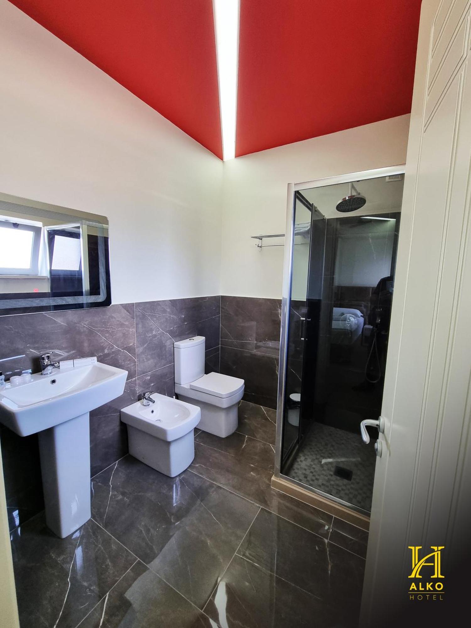 Alko Hotel Shkoder Exterior photo