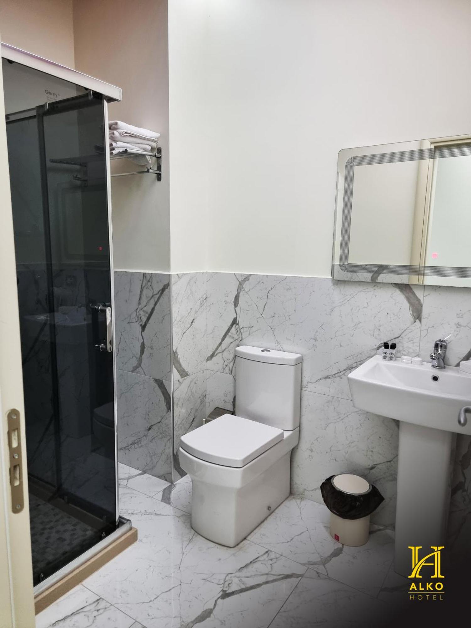 Alko Hotel Shkoder Exterior photo